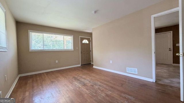 1664 Barrett Drive NW, Atlanta, GA 30318