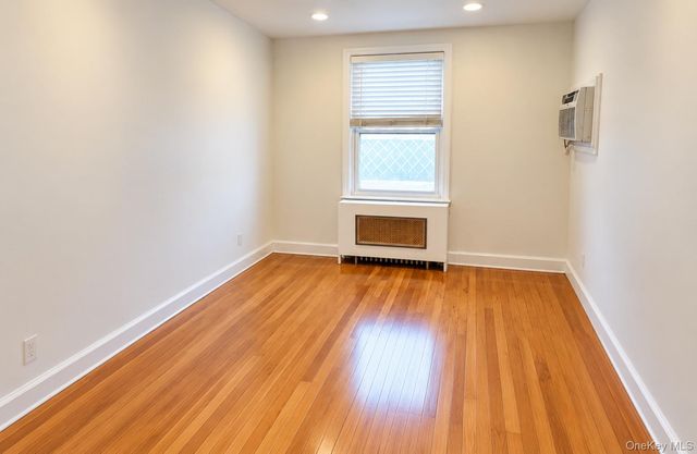 1840 Tomlinson Avenue, Bronx, NY 10461