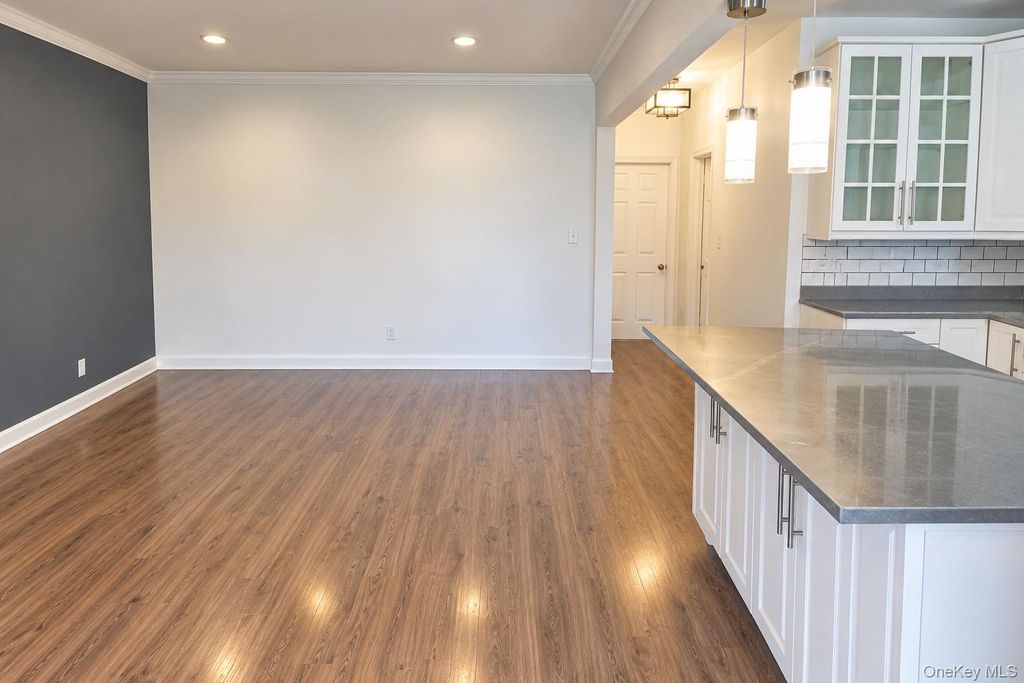 1840 Tomlinson Avenue, Bronx, NY 10461 — photo 2