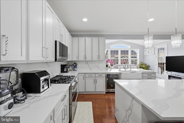 107 PARIS CT, Stephens City, VA 22655
