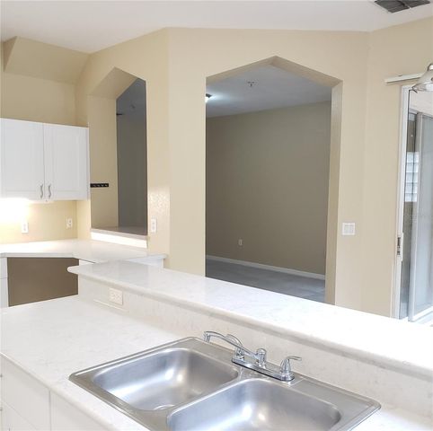 5016 SUNRIDGE PALMS DRIVE, Tampa, FL 33617