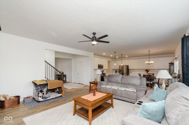 1265 Sika Lane, Greenwood, IN 46143