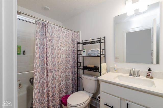 1265 Sika Lane, Greenwood, IN 46143