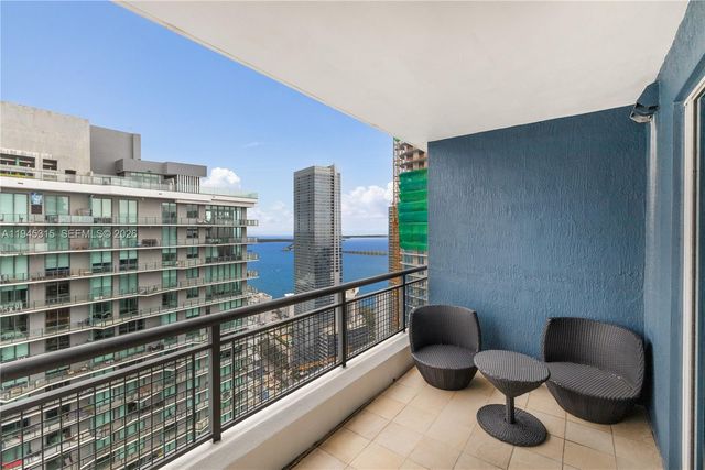 60 SW 13 st 5012, Miami, FL 33130