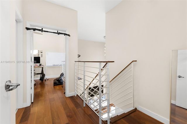 60 SW 13 st 5012, Miami, FL 33130