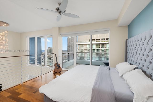 60 SW 13 st 5012, Miami, FL 33130