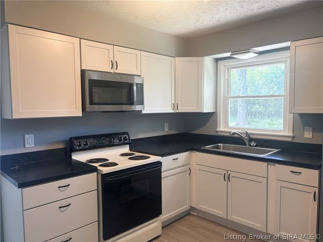 1507 Pirtle Drive, Georgetown, IN 47122