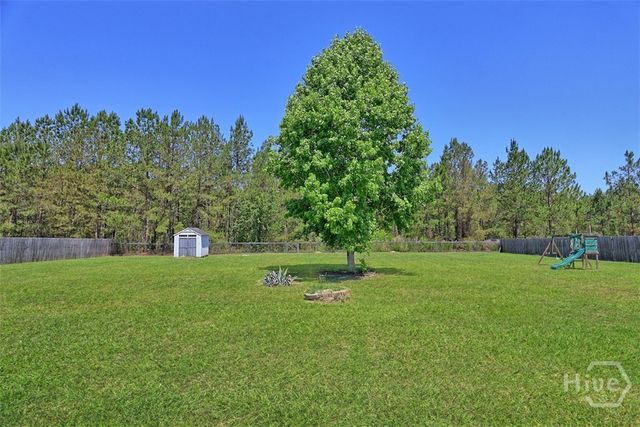 180 Abigail Circle, Ellabell, GA 31308