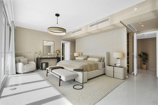 300 Biscayne Boulevard Way 301E, Miami, FL 33131