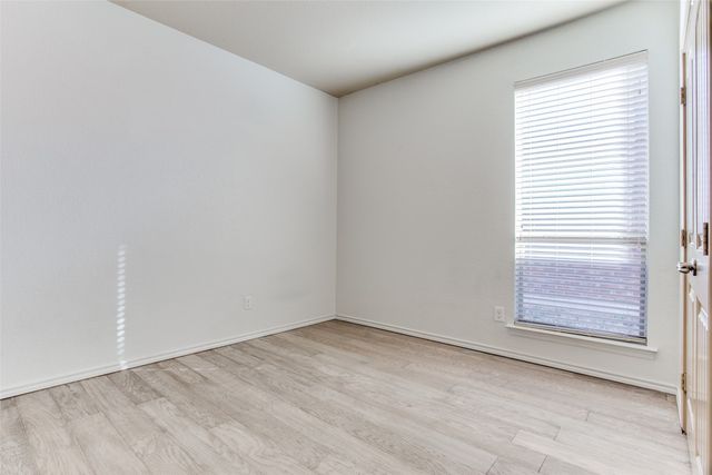 6612 Friendsway Drive, Fort Worth, TX 76137