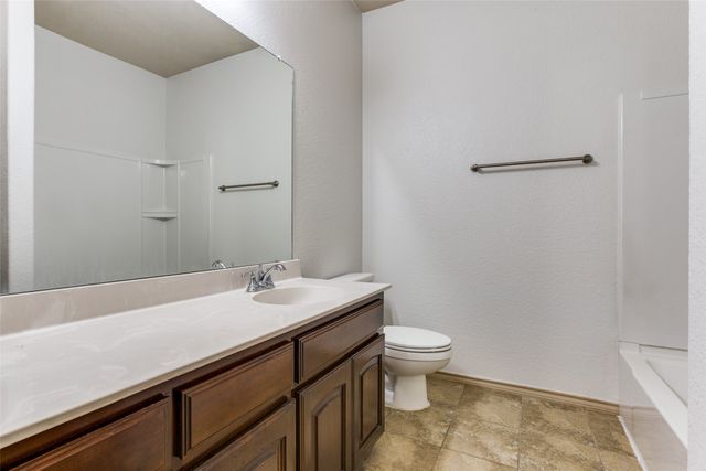 6612 Friendsway Drive, Fort Worth, TX 76137