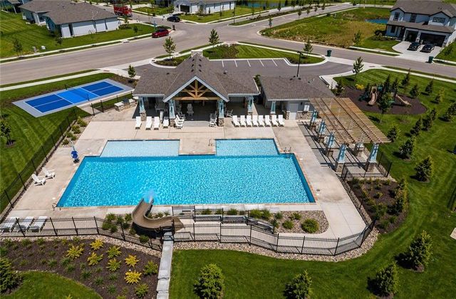 17824 Green Road, Gardner, KS 66030