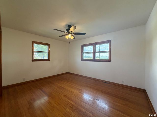 2766 Vigal Road, Springfield, IL 62712