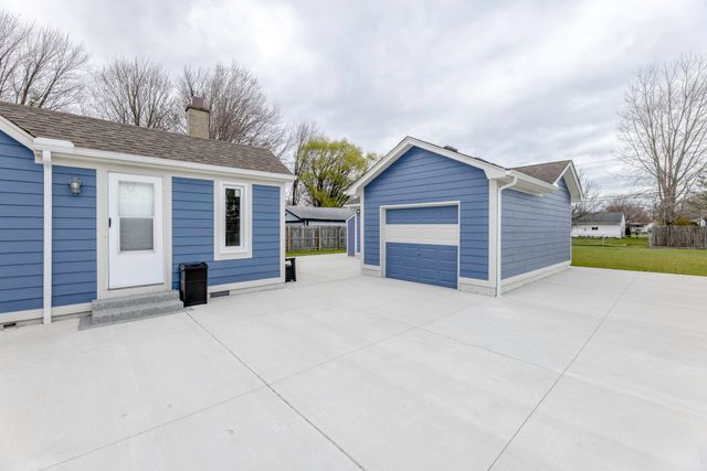29230 Harding Street, Roseville, MI 48066