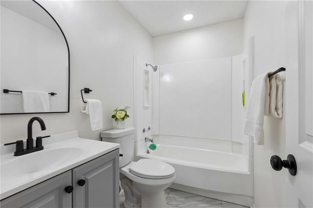 303 Northwood Lane, Lawrence, KS 66044