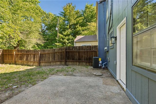 303 Northwood Lane, Lawrence, KS 66044