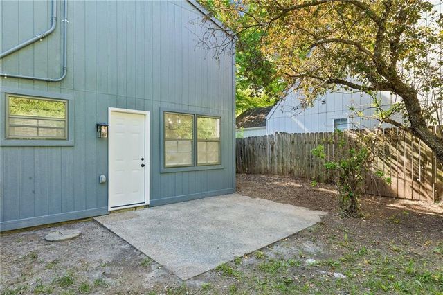 303 Northwood Lane, Lawrence, KS 66044