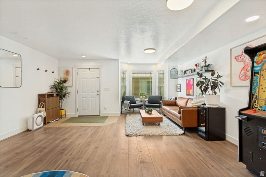 109 S TAMARAK CIR, Lehi, UT 84043