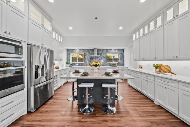 9021 Silverdollar Trail, Irving, TX 75063