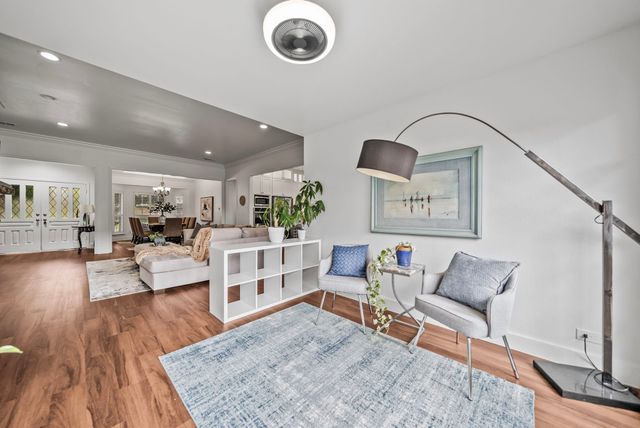 9021 Silverdollar Trail, Irving, TX 75063