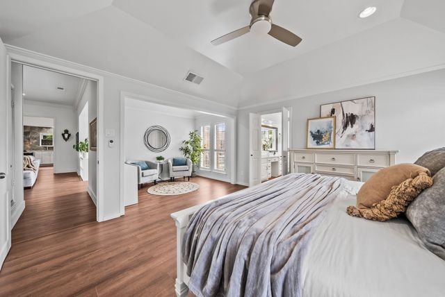 9021 Silverdollar Trail, Irving, TX 75063