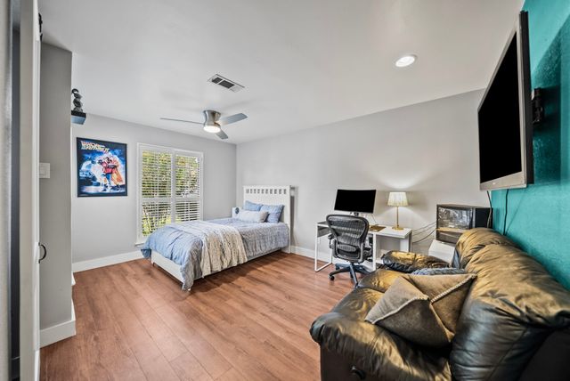 9021 Silverdollar Trail, Irving, TX 75063