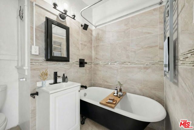 623 E Broadway, Long Beach, CA 90802