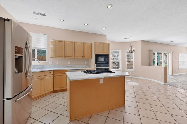 12520 Crested Moss Road NE, Albuquerque, NM 87122