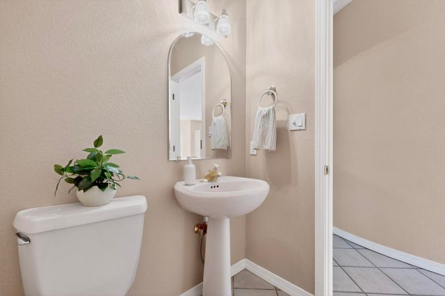 12520 Crested Moss Road NE, Albuquerque, NM 87122