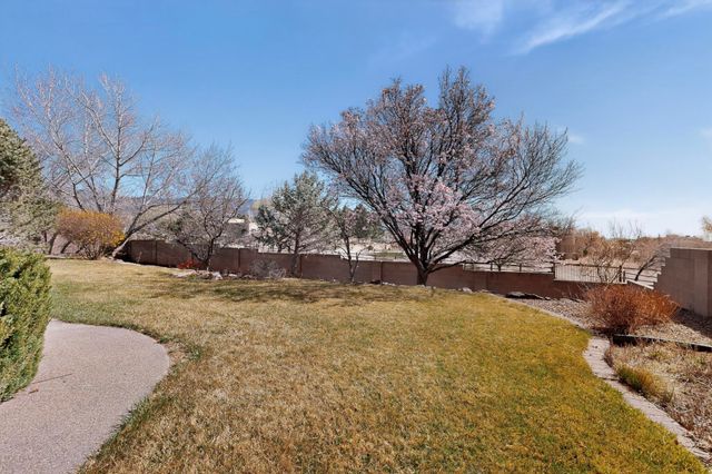 12520 Crested Moss Road NE, Albuquerque, NM 87122