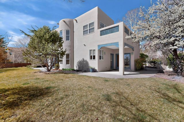 12520 Crested Moss Road NE, Albuquerque, NM 87122