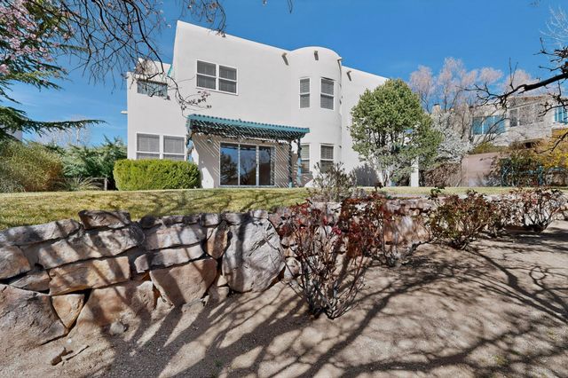 12520 Crested Moss Road NE, Albuquerque, NM 87122
