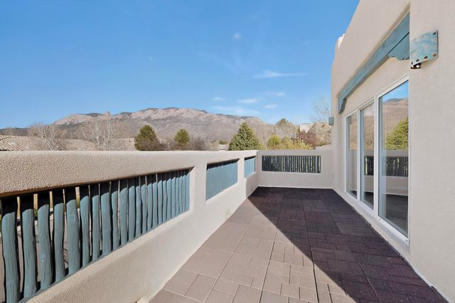 12520 Crested Moss Road NE, Albuquerque, NM 87122