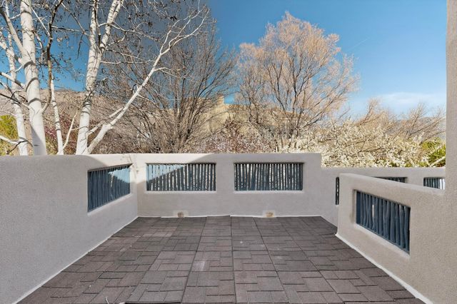 12520 Crested Moss Road NE, Albuquerque, NM 87122