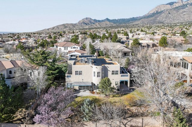 12520 Crested Moss Road NE, Albuquerque, NM 87122