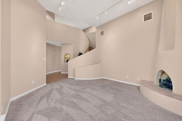 12520 Crested Moss Road NE, Albuquerque, NM 87122