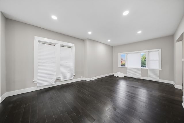 122 N Long Avenue, Chicago, IL 60644