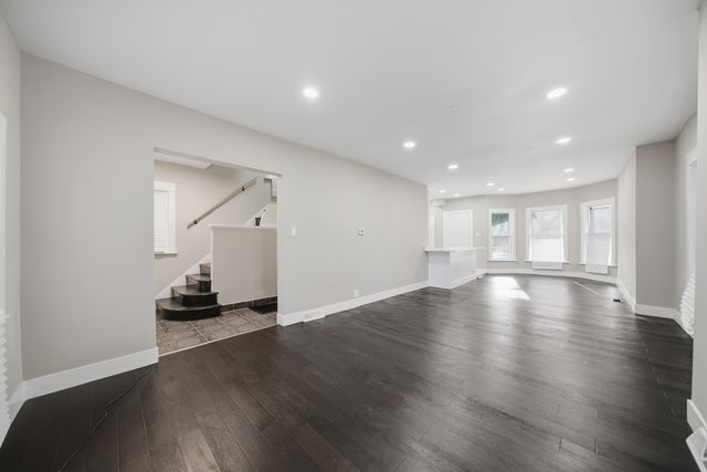 122 N Long Avenue, Chicago, IL 60644