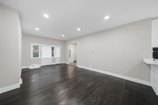 122 N Long Avenue, Chicago, IL 60644