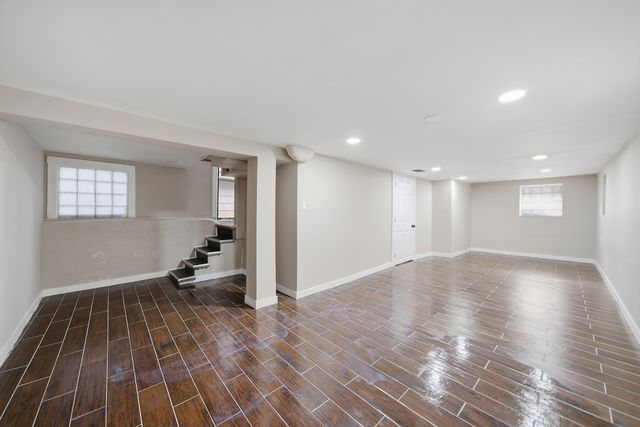 122 N Long Avenue, Chicago, IL 60644