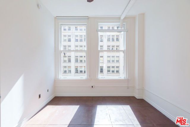 215 W 7th Street 707, Los Angeles, CA 90014
