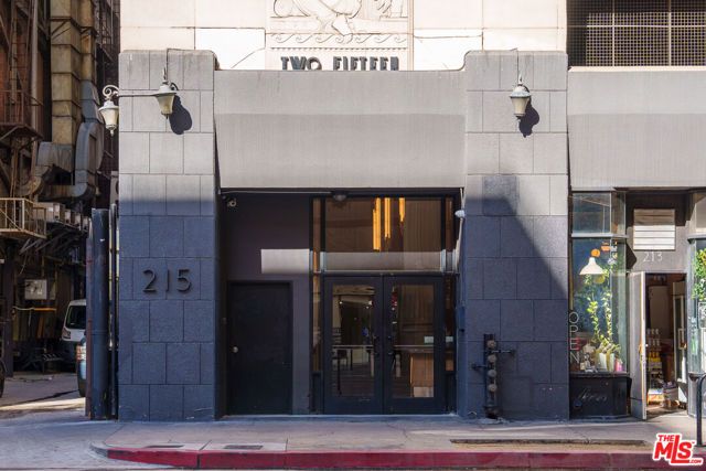 215 W 7th Street 707, Los Angeles, CA 90014