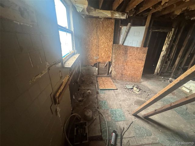 11354 Steel Street, Detroit, MI 48227