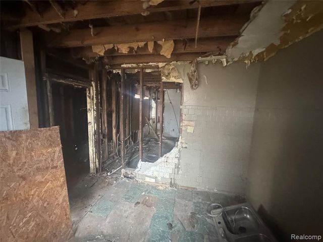 11354 Steel Street, Detroit, MI 48227