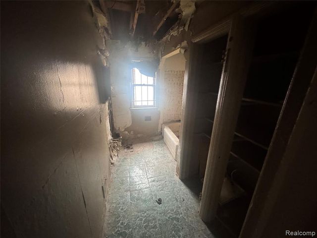 11354 Steel Street, Detroit, MI 48227