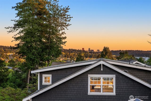 1029 3rd Street, Kirkland, WA 98033
