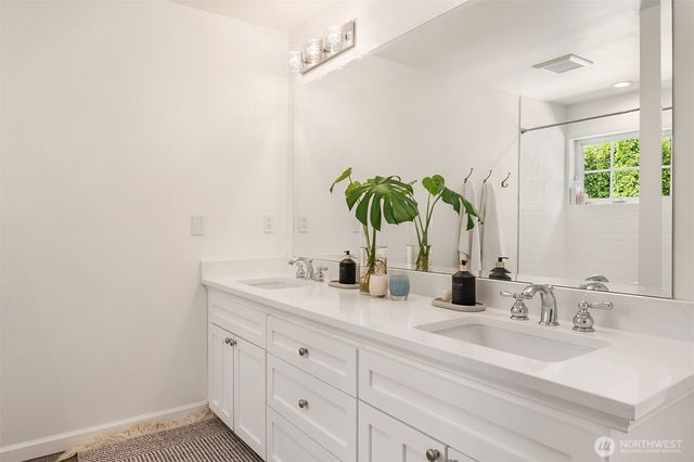 1029 3rd Street, Kirkland, WA 98033