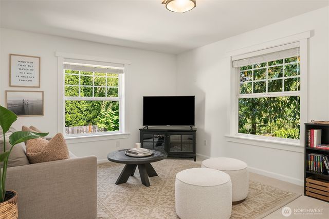 1029 3rd Street, Kirkland, WA 98033