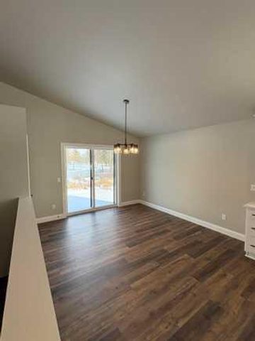 N6053 Westhaven DRIVE, Fond Du Lac, WI 54937