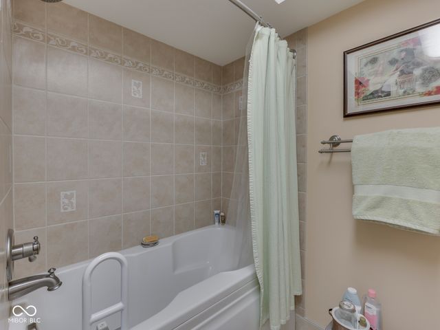 6903 White Pines Court, Indianapolis, IN 46217
